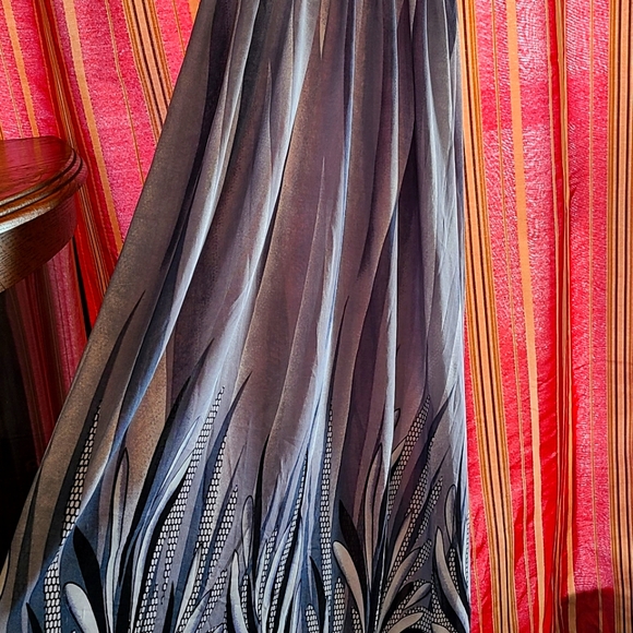 Strapped Dress - Picture 3 of 6